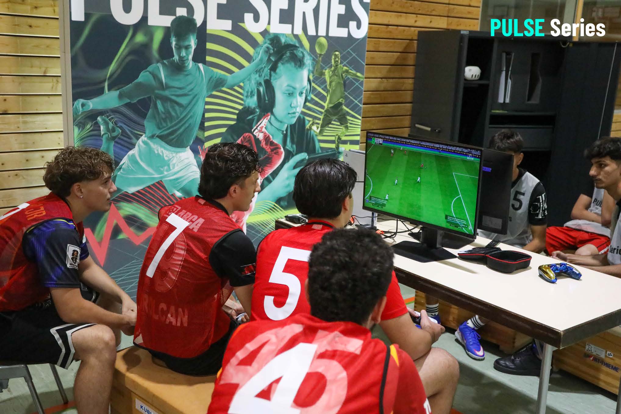 Spielerinnen und Spieler beim TRY OUT-Event von PULSE Series in München